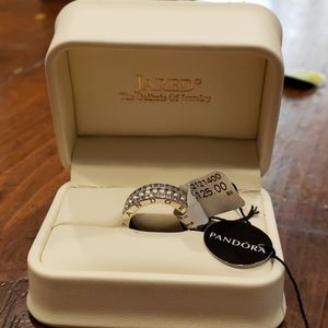 Pandora ring sz 5/6
